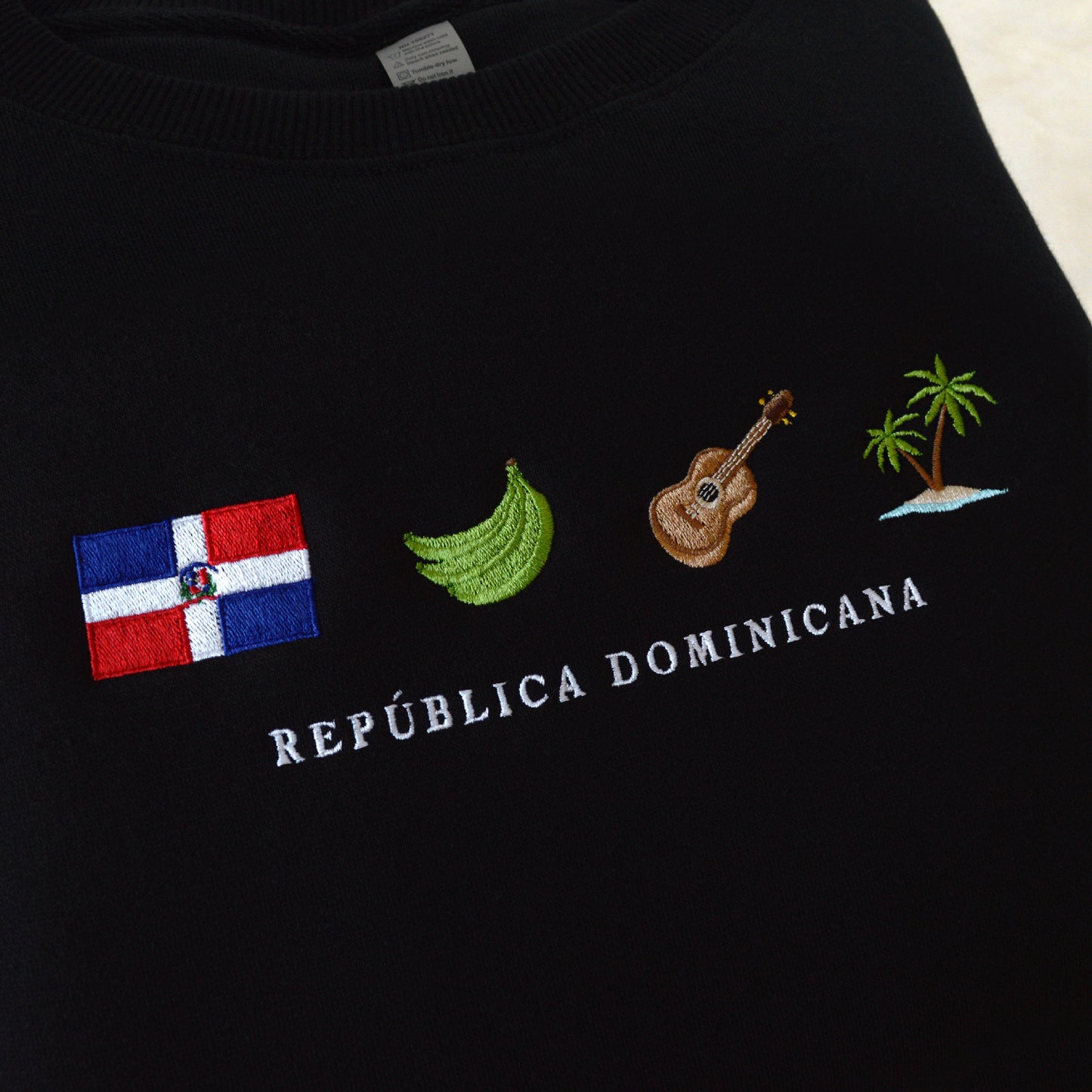 República Dominicana Embroidered Sweatshirt